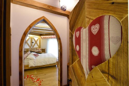 Albergo Hotel Chalet Pineta - image 13