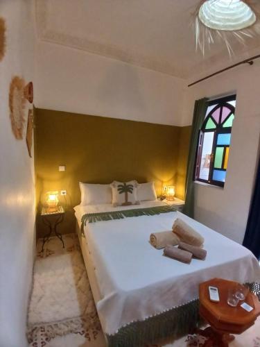 Double Room image 3