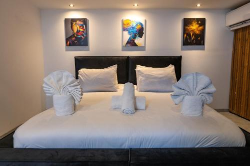 Lago Suites Hotel – Jerusalem, CA