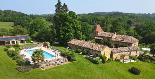 Domaine de Cournet Haut, a 17th century property set on a calm, idyllic domain with pool, tennis, bikes and more gîte à louer Saint-Pompont