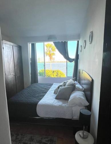 Prime Lagoonfront Apt in Hotel Zone - Walk to Beaches & Nightlife, Cancún (photo 9)