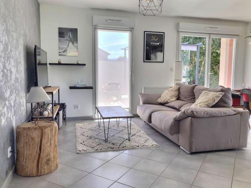 Maison avec terrasse paisible gîte à louer Bois de la Servette