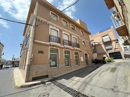 Hostal Avenida - 숙소 외관