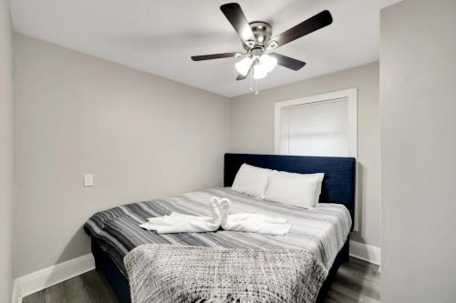 Tampa Bliss Comfy 2 Bedroom Apartment in Tampa, USA