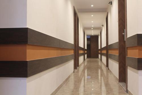 مخططات الأرضية, Hotel Metro Inn in بوريفالي