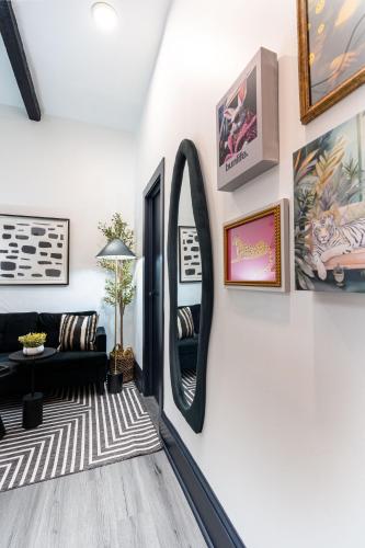Two-Bedroom Suite image 7