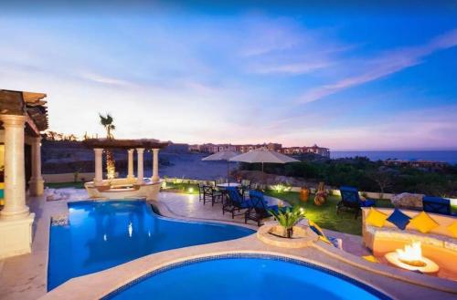 3BD Hacienda Encantada Resort & Ocean Views in Cabo San Lucas, Mexico
