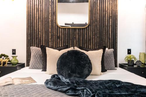 Two-Bedroom Suite image 3