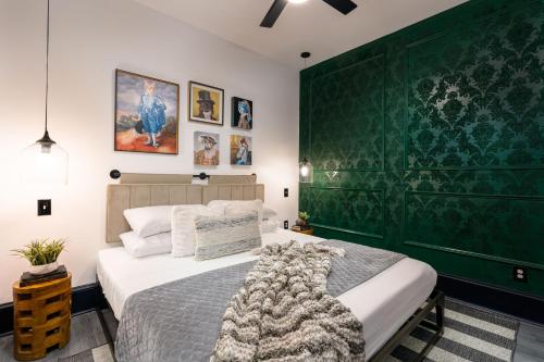 Two-Bedroom Suite image 7