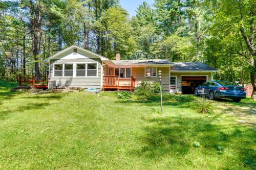 Berkshire Hideaway with Fire Pit and Playground! in Canaan, USA