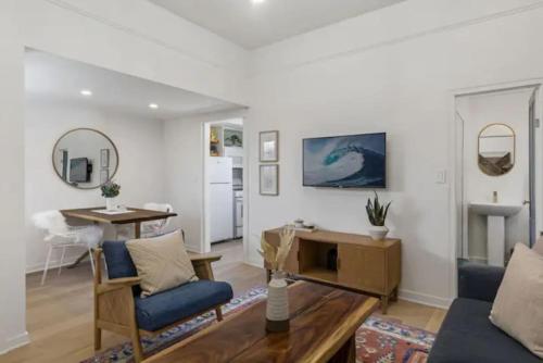 Cozy 1 BR Casita Overflowing with Natural Light in San Diego, USA
