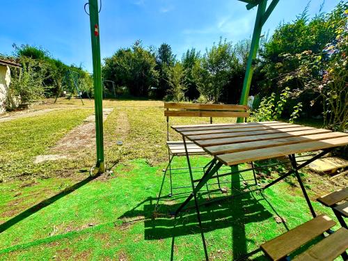 Bedrooms in a House in Quiet Village in Mereville