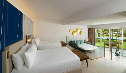 2 double beds, 1 sofa bed