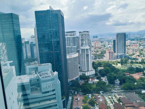 Kuala Lumpur City Centre Apartments - image 13