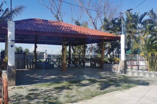 Farmhouse Perfect for relaxing and grounding in Gapan