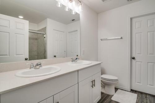 Eagle View Stay, LLC Eagle View Stay, LLC