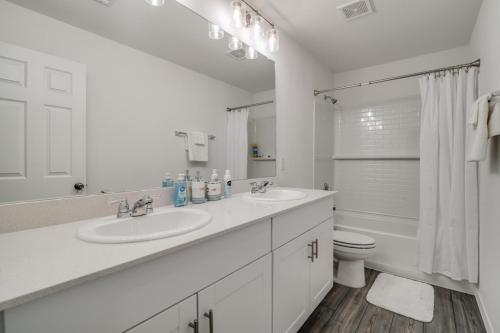 Eagle View Stay, LLC Eagle View Stay, LLC