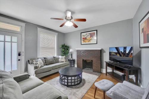 Two Charming Units 1W&2W in Tower Grove, USA