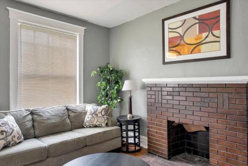 Two Charming Units 1W&2W in Tower Grove, USA