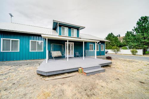Unique Country Farmhouse Near Lake Roosevelt in Davenport (WA)