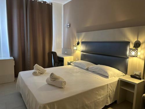 Hotel City 20, Milán