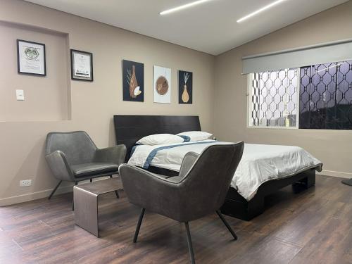 Hospedaje cerca a centro comercial de Santafé A104 By Roots Rentals, Medellín (foto 4)