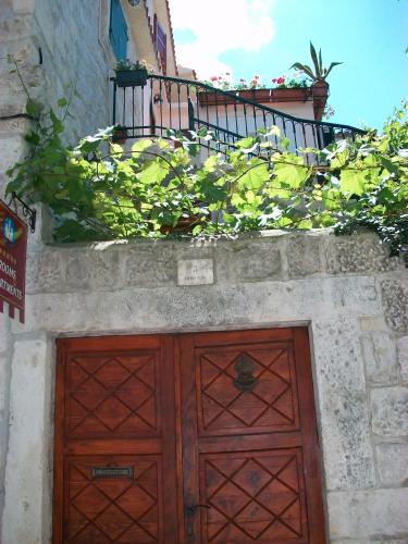  Apartments Ivica in Trogir