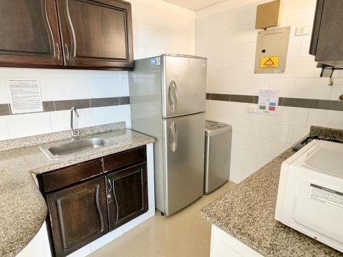 One-Bedroom Apartment image 3