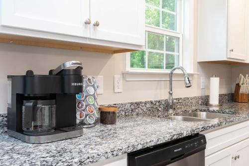 Charming 5bd - BBQ - Deck- 4mins Duke University, Durham (fotografie 6)