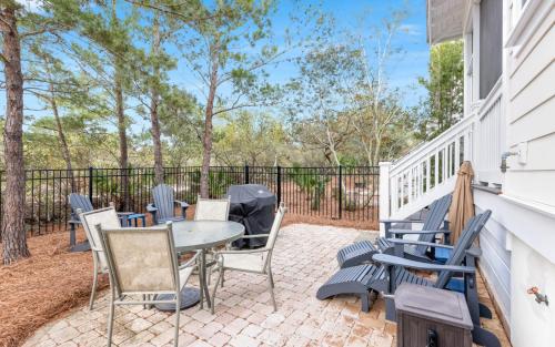 The Sand Bar by Oversee 30A in Santa Rosa Beach, USA