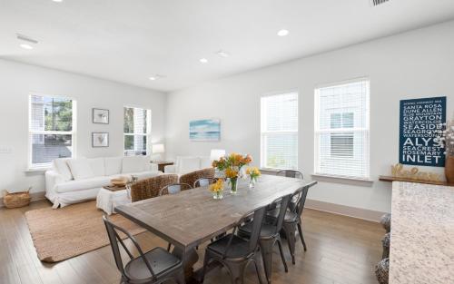 Honeybee By The Sea by Oversee 30A in Santa Rosa Beach, USA