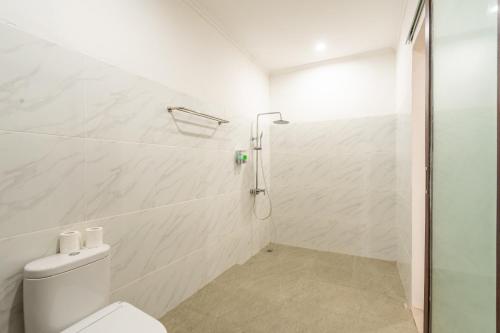 Standard Room 2 image 6