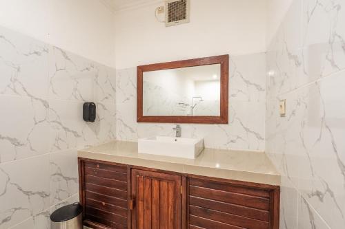 Standard Room 2 image 3