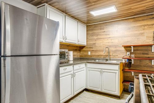Aurora Abode: 7 Mi to Dtwn Denver! in Lowry