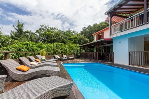 Villa KYO, entre mer et forêt (Villa KYO, entre mer et foret) in Deshaies