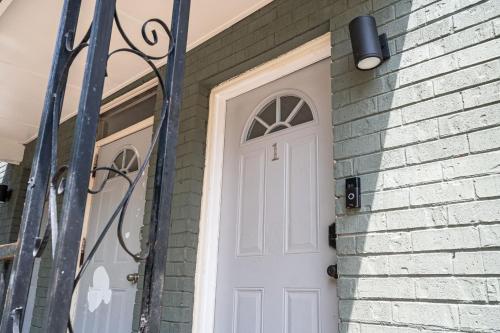 Cozy 2BD Retreat A Short Walk to Westside Beltline in Atlanta University Center