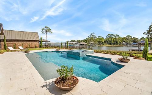 Three Hundred by Oversee 30A Three Hundred by Oversee 30A