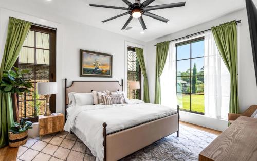 Three Hundred by Oversee 30A Three Hundred by Oversee 30A