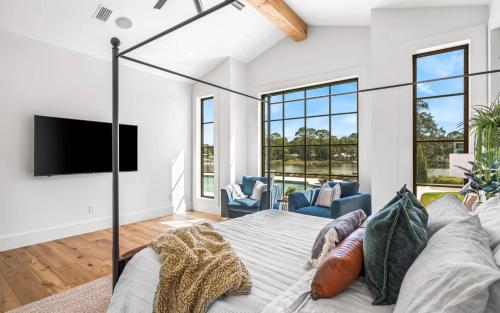 Three Hundred by Oversee 30A Three Hundred by Oversee 30A