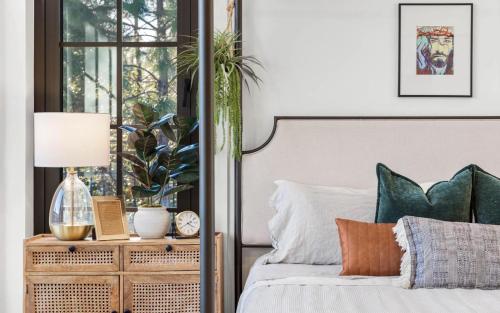 Three Hundred by Oversee 30A Three Hundred by Oversee 30A