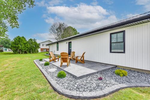 Charming Middlebury Retreat w/ Patio & Fire Pit in Middlebury (IN)