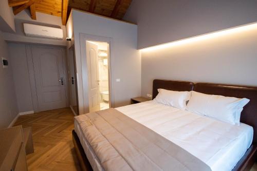 Hotel Vila 101-New Bazaar, Tirana (zdjęcie 10)