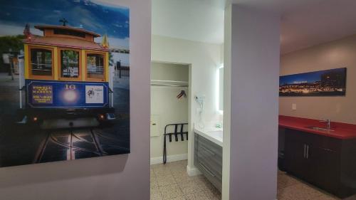 Premier Double Double Room image 1