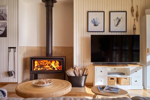 WAUBS BEACH COTTAGE BICHENO - Bicheno