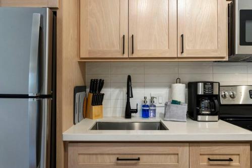 Kihei Bay Surf 140 - Remodeled ground floor Kihei gem across from beach Kihei Bay Surf 140 - Remodeled ground floor Kihei gem across from beach