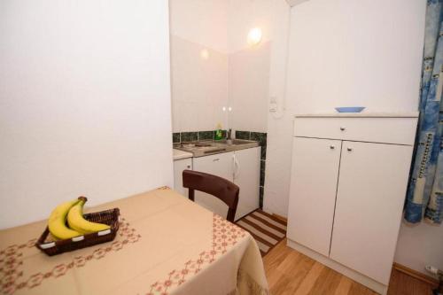 Two-Bedroom Apartment with Terrace and Sea View image 5