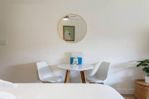 Kihei Bay Surf 140 - Remodeled ground floor Kihei gem across from beach Kihei Bay Surf 140 - Remodeled ground floor Kihei gem across from beach