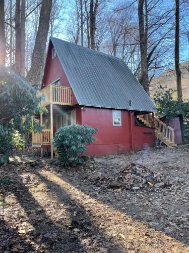 Relaxing Creek Cabin in Canton, USA