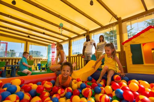 Camping Officiel Siblu Les Charmettes - image 13