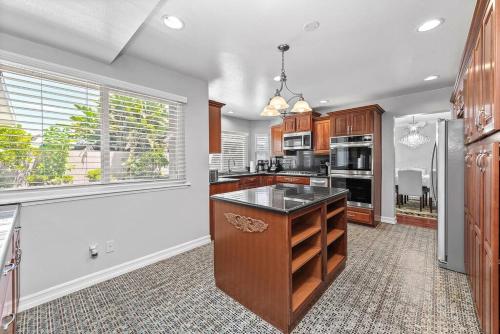 Ladera Luxe Getaway in Los Angeles, USA